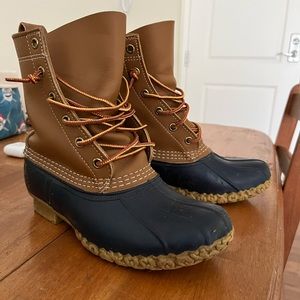 Lightly worn Women’s Bean Boots, 8”
